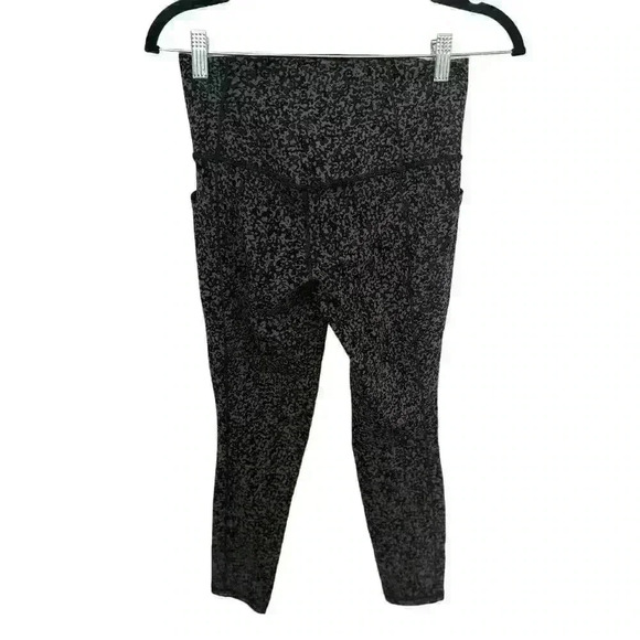 Athleta Salutation Stash Pocket II Gravel 7/8 Tight NWOT Size S - Picture 2 of 5